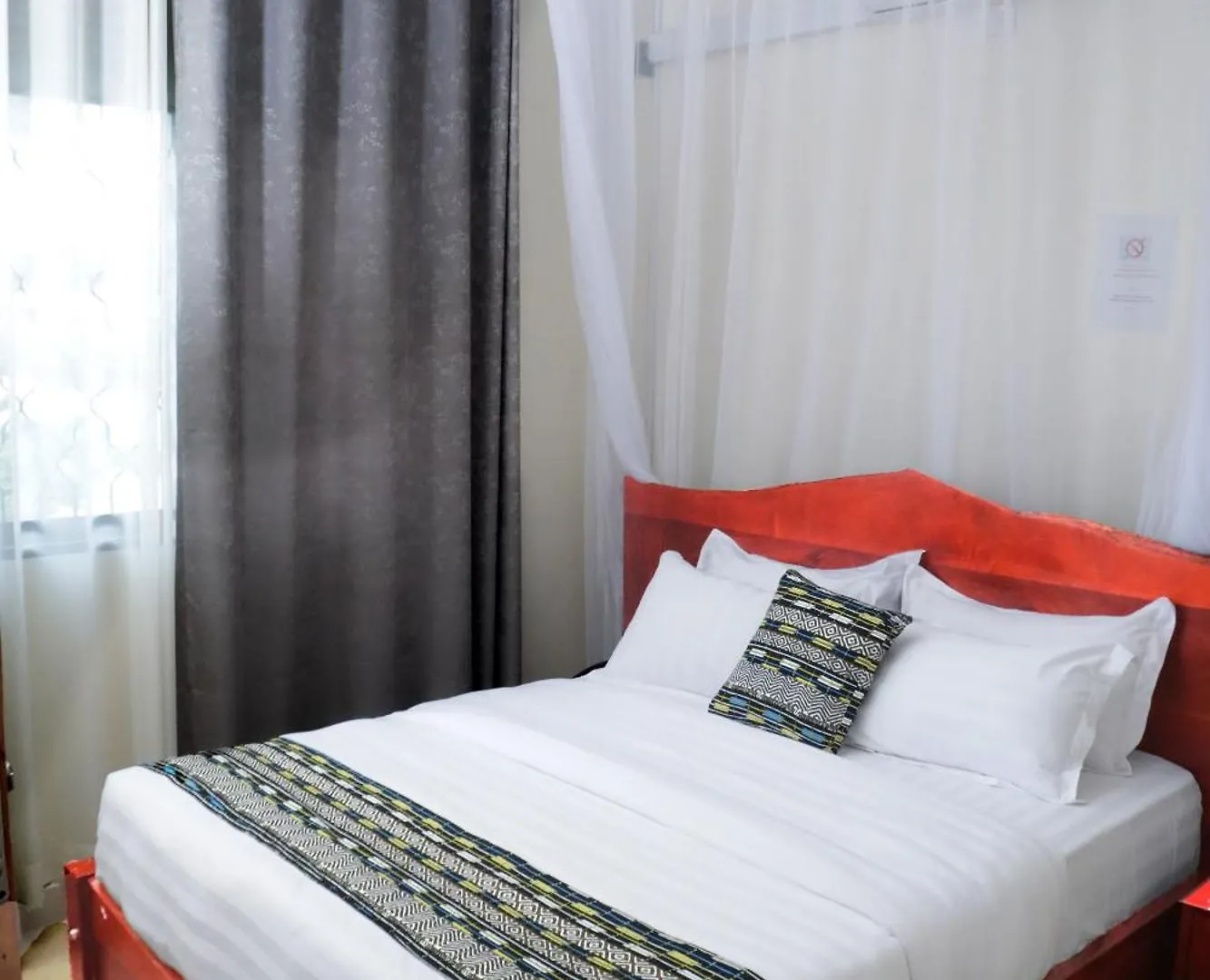 Hotel 7 Days Motel Near Un Base Entebbe