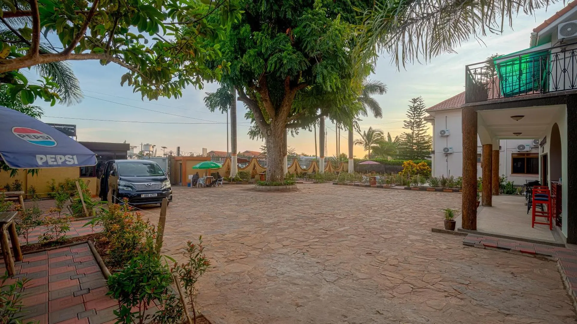 7 Days Motel Near Un Base Entebbe 0*,  Uganda