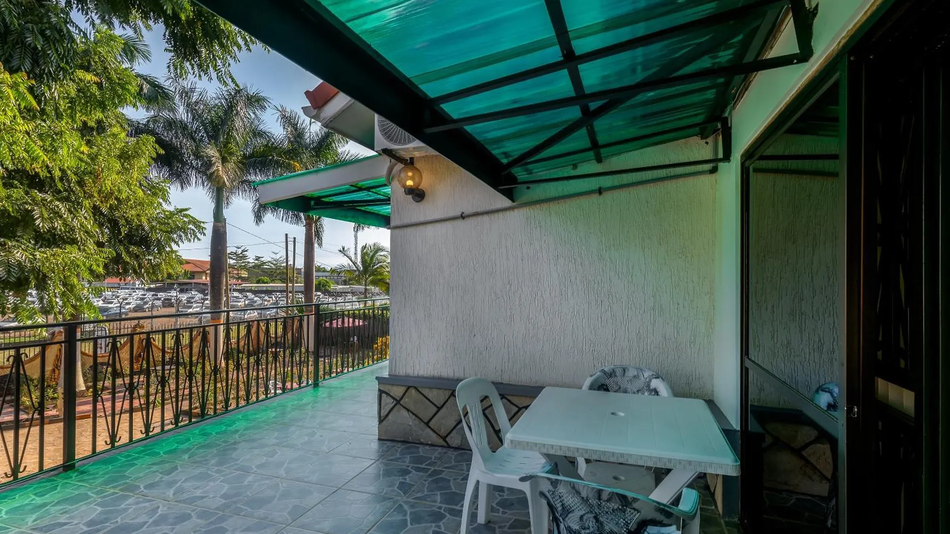 7 Days Motel Near Un Base Entebbe